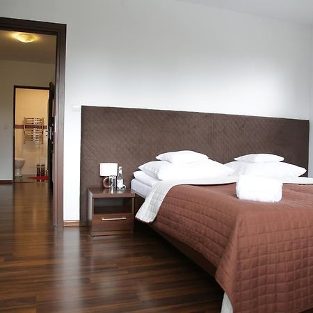 Noclegi Prestige Nowy Sącz Esterno foto