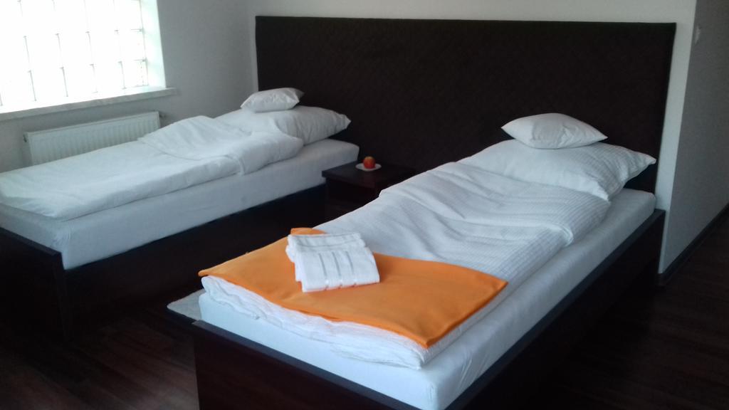 Noclegi Prestige Nowy Sącz Esterno foto