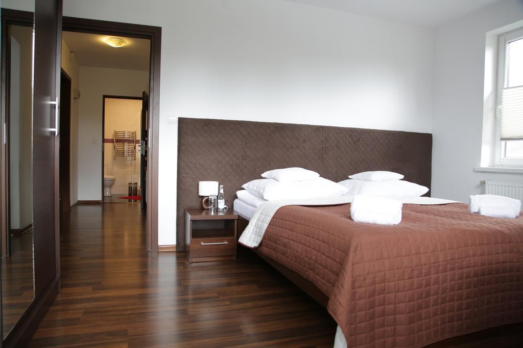 Noclegi Prestige Nowy Sącz Esterno foto